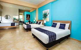 Capital O Cancun International Airport 24 7
